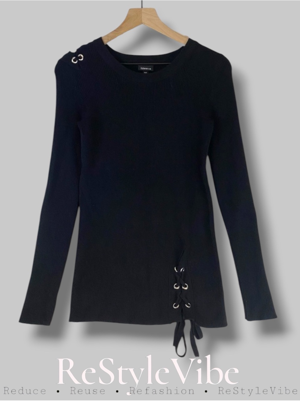TORRID Women’s Size 00 M/L 10 Sweater Crew Neck Corset Accent Detail Pullover